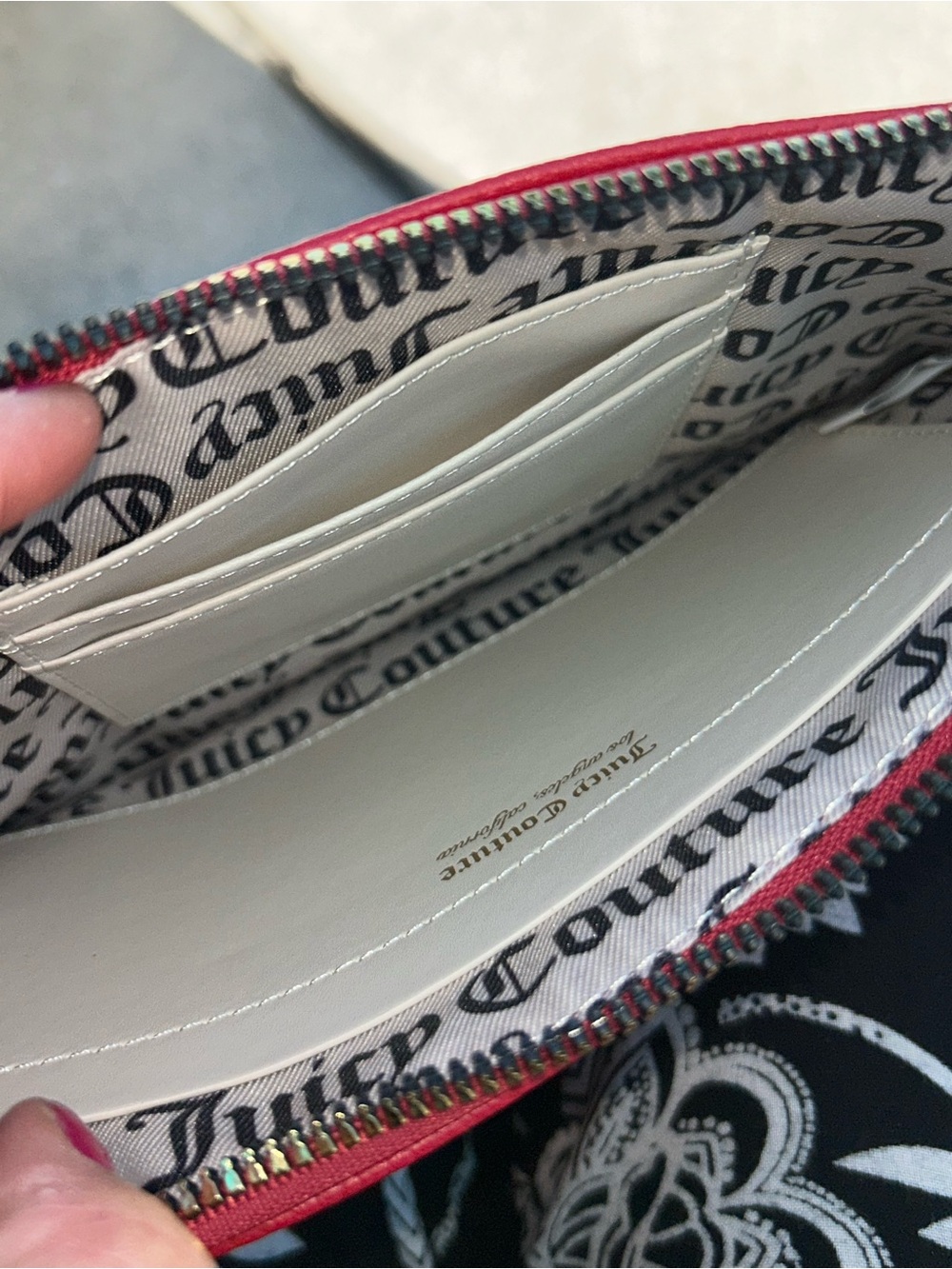 NWT juicy couture red wristlet - Picture 4 of 5